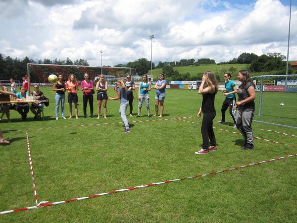 Fußball & Völkerball